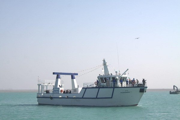 کشتی های صیادی در سواحل جنوب؛ ایرانی و دارای مجوز هستند
