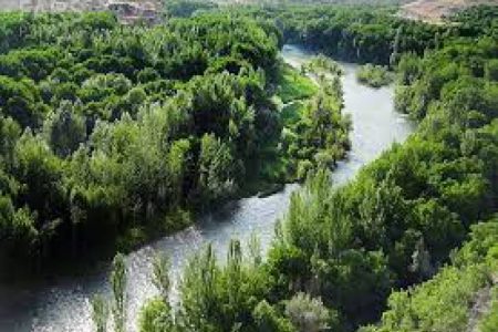 آخرین نوبت رهاسازی آب زاینده رود برای آبیاری باغ‌های غرب اصفهان انجام شد